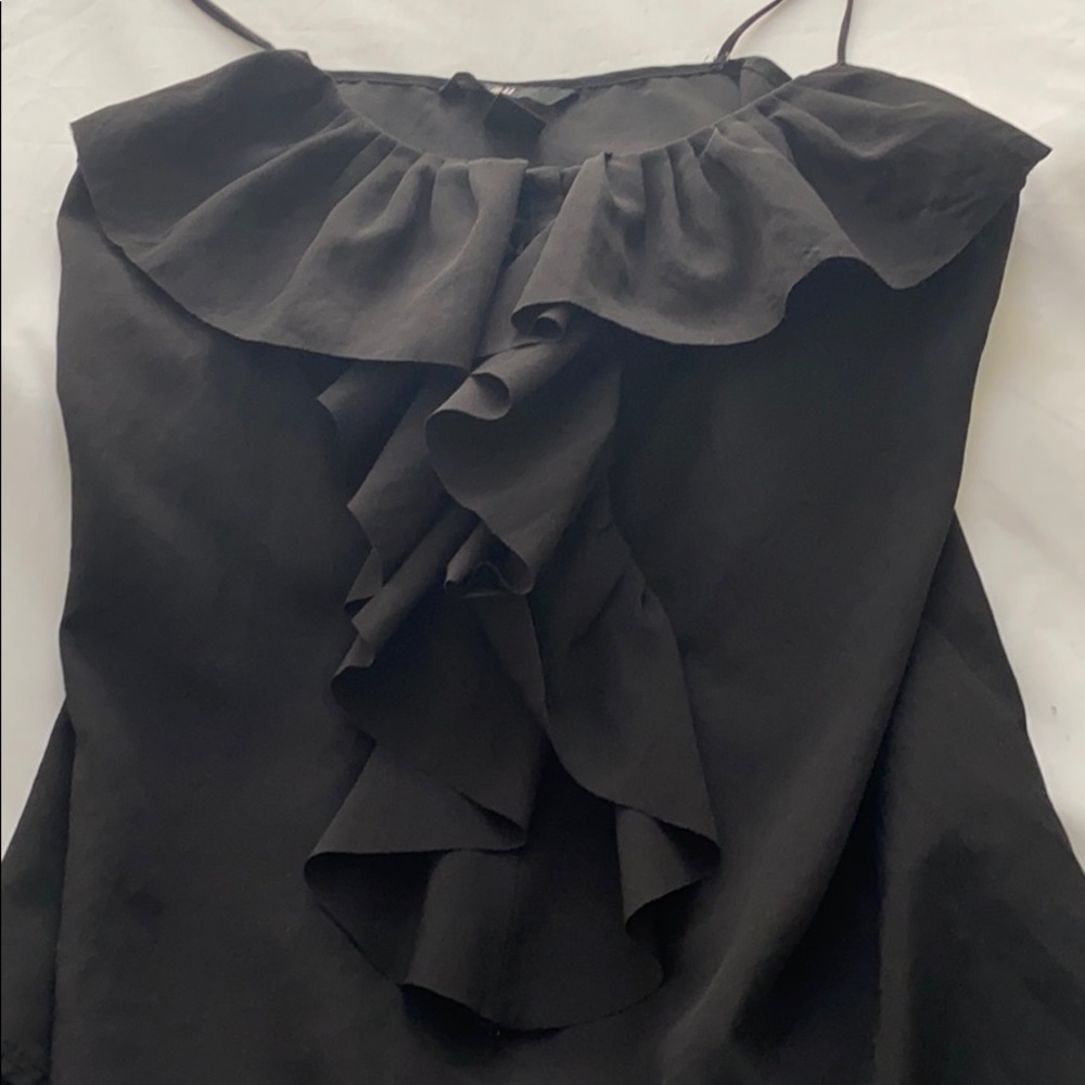 H&M Ruffle Tank Top - Picture 3 of 3
